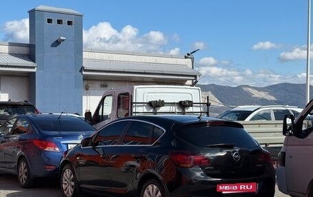 Opel Astra J, 2011 год, 650 000 рублей, 3 фотография