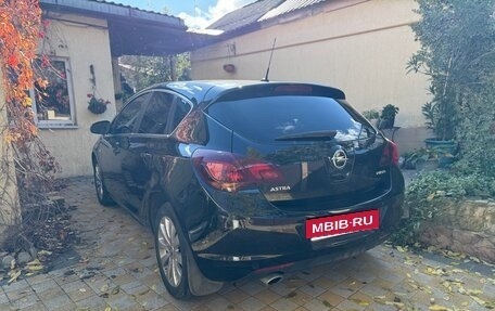 Opel Astra J, 2011 год, 650 000 рублей, 10 фотография