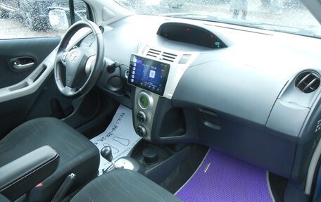 Toyota Yaris III рестайлинг, 2008 год, 650 000 рублей, 14 фотография