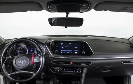 Hyundai Sonata VIII, 2020 год, 1 885 000 рублей, 13 фотография