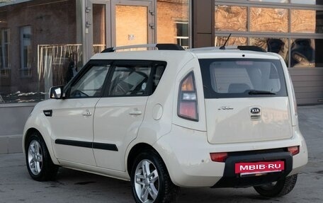 KIA Soul I рестайлинг, 2011 год, 900 000 рублей, 5 фотография