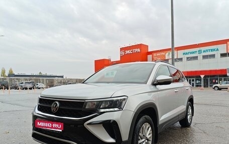 Volkswagen Taos, 2021 год, 2 100 000 рублей, 1 фотография