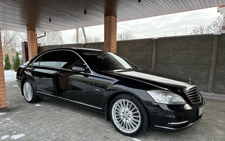Mercedes-Benz S-Класс, 2011 год, 2 300 000 рублей, 10 фотография