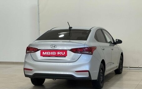 Hyundai Solaris II рестайлинг, 2017 год, 1 247 000 рублей, 6 фотография