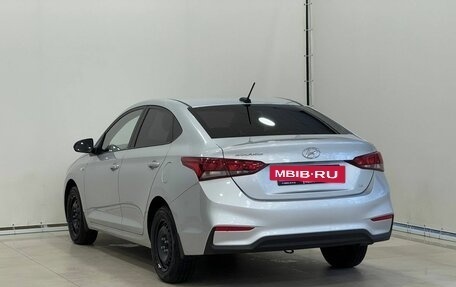 Hyundai Solaris II рестайлинг, 2017 год, 1 247 000 рублей, 7 фотография