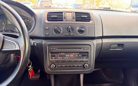 Skoda Fabia II, 2014 год, 890 000 рублей, 12 фотография