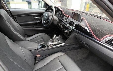 BMW 3 серия, 2018 год, 1 872 000 рублей, 13 фотография