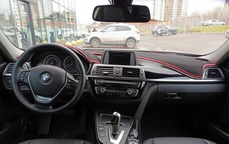 BMW 3 серия, 2018 год, 1 872 000 рублей, 17 фотография