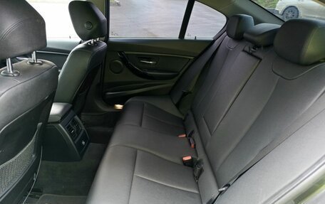 BMW 3 серия, 2018 год, 1 872 000 рублей, 15 фотография