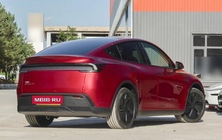 Tesla Model Y I, 2025 год, 5 814 000 рублей, 7 фотография