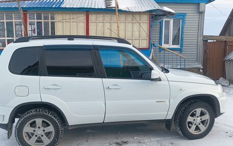 Chevrolet Niva I рестайлинг, 2014 год, 585 000 рублей, 4 фотография