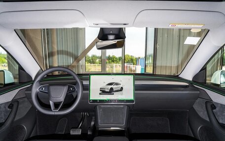 Tesla Model Y I, 2025 год, 5 814 000 рублей, 10 фотография