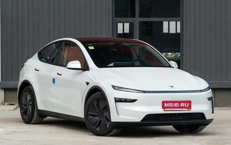 Tesla Model Y I, 2025 год, 5 814 000 рублей, 4 фотография