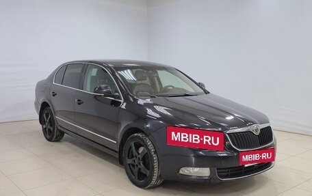 Skoda Superb III рестайлинг, 2011 год, 773 000 рублей, 2 фотография