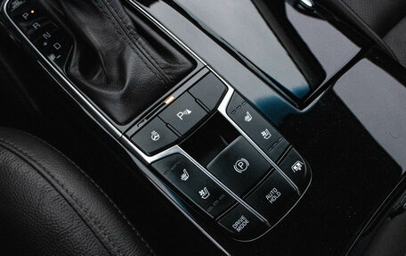 KIA K7, 2017 год, 2 189 000 рублей, 24 фотография