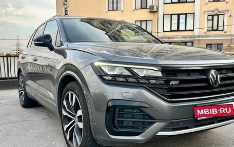 Volkswagen Touareg III, 2020 год, 4 600 000 рублей, 2 фотография