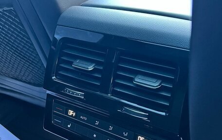 Volkswagen Touareg III, 2020 год, 4 600 000 рублей, 22 фотография