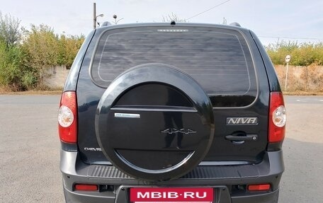 Chevrolet Niva I рестайлинг, 2015 год, 700 000 рублей, 3 фотография