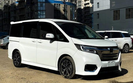 Honda Stepwgn IV, 2021 год, 2 350 000 рублей, 2 фотография