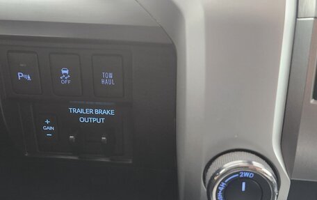 Toyota Tundra II, 2018 год, 5 499 000 рублей, 12 фотография