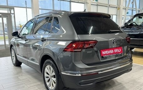 Volkswagen Tiguan II, 2021 год, 2 750 000 рублей, 4 фотография