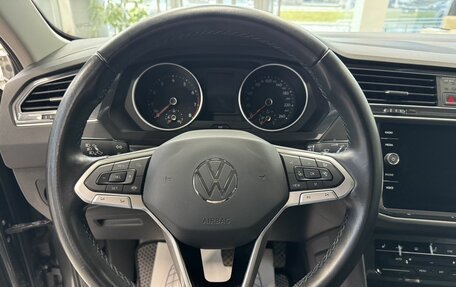 Volkswagen Tiguan II, 2021 год, 2 750 000 рублей, 21 фотография