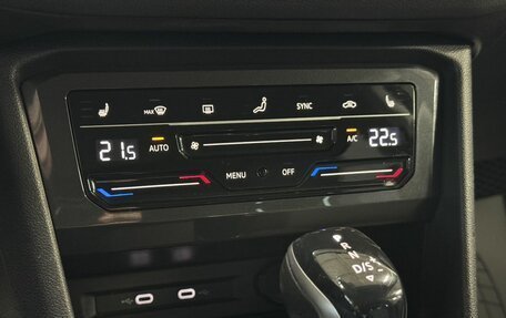 Volkswagen Tiguan II, 2021 год, 2 750 000 рублей, 33 фотография