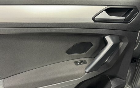 Volkswagen Tiguan II, 2021 год, 2 750 000 рублей, 37 фотография