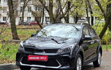 KIA Rio IV, 2021 год, 1 800 000 рублей, 1 фотография