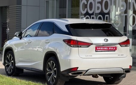 Lexus RX IV рестайлинг, 2021 год, 4 270 000 рублей, 7 фотография