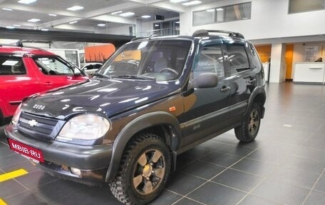 Chevrolet Niva I рестайлинг, 2005 год, 266 000 рублей, 3 фотография