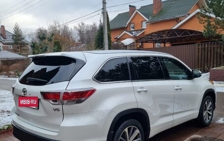 Toyota Highlander III, 2014 год, 3 100 000 рублей, 4 фотография