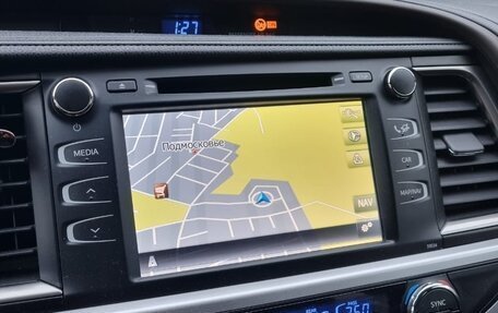 Toyota Highlander III, 2014 год, 3 100 000 рублей, 10 фотография