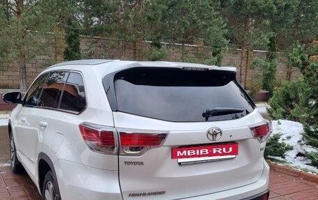 Toyota Highlander III, 2014 год, 3 100 000 рублей, 7 фотография