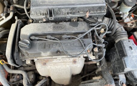 KIA Rio II, 2001 год, 65 000 рублей, 6 фотография