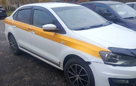 Volkswagen Polo VI (EU Market), 2016 год, 470 000 рублей, 3 фотография