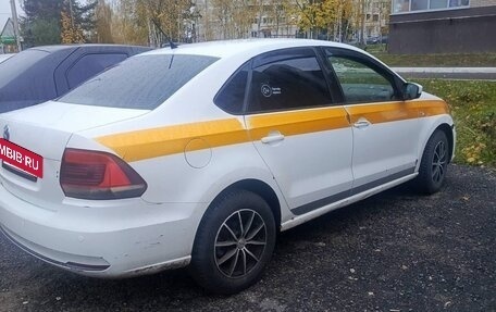 Volkswagen Polo VI (EU Market), 2016 год, 470 000 рублей, 2 фотография