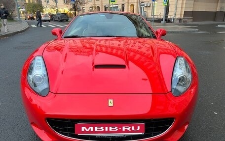 Ferrari California I рестайлинг, 2012 год, 12 000 000 рублей, 2 фотография