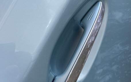 Toyota Prius, 2013 год, 999 999 рублей, 14 фотография