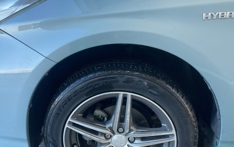 Toyota Prius, 2013 год, 999 999 рублей, 15 фотография