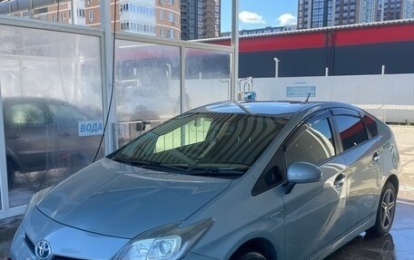 Toyota Prius, 2013 год, 999 999 рублей, 7 фотография