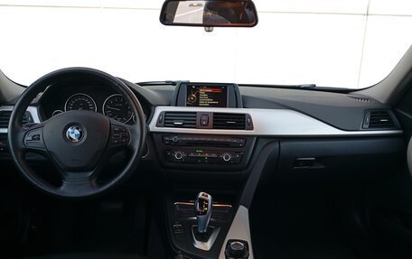 BMW 3 серия, 2015 год, 2 150 000 рублей, 10 фотография