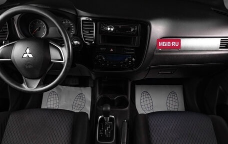 Mitsubishi Outlander III рестайлинг 3, 2012 год, 1 249 000 рублей, 8 фотография