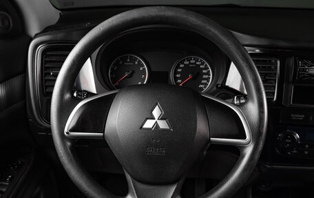 Mitsubishi Outlander III рестайлинг 3, 2012 год, 1 249 000 рублей, 11 фотография