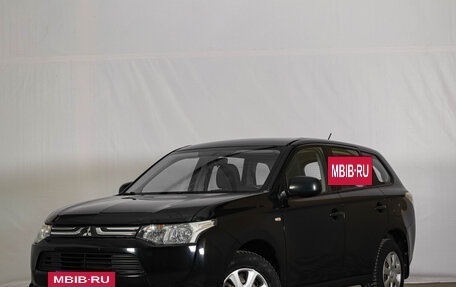 Mitsubishi Outlander III рестайлинг 3, 2012 год, 1 249 000 рублей, 4 фотография