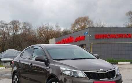 KIA Rio III рестайлинг, 2016 год, 960 000 рублей, 2 фотография