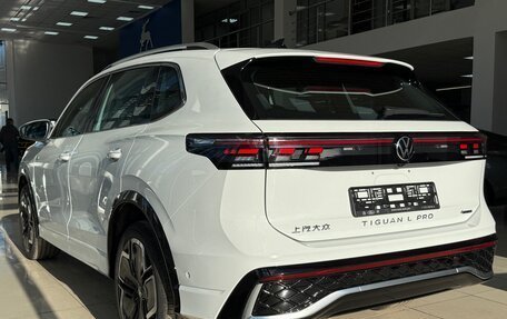 Volkswagen Tiguan, 2025 год, 4 860 000 рублей, 14 фотография