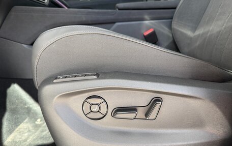 Volkswagen Tiguan, 2025 год, 4 860 000 рублей, 24 фотография