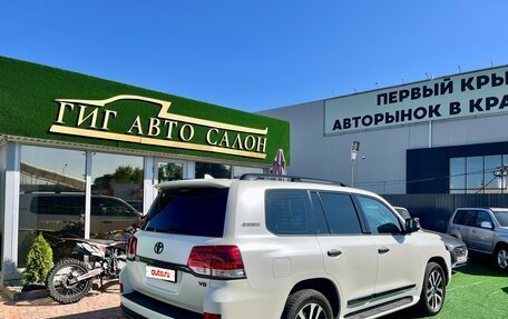 Toyota Land Cruiser 200, 2018 год, 7 300 000 рублей, 7 фотография