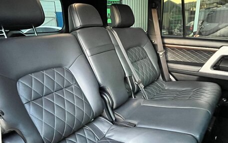 Toyota Land Cruiser 200, 2018 год, 7 300 000 рублей, 16 фотография